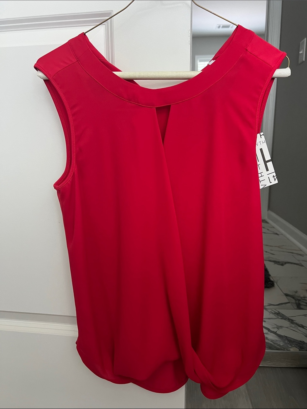 41 Hawthorn Red Sleeveless Twist-Hem Camisole